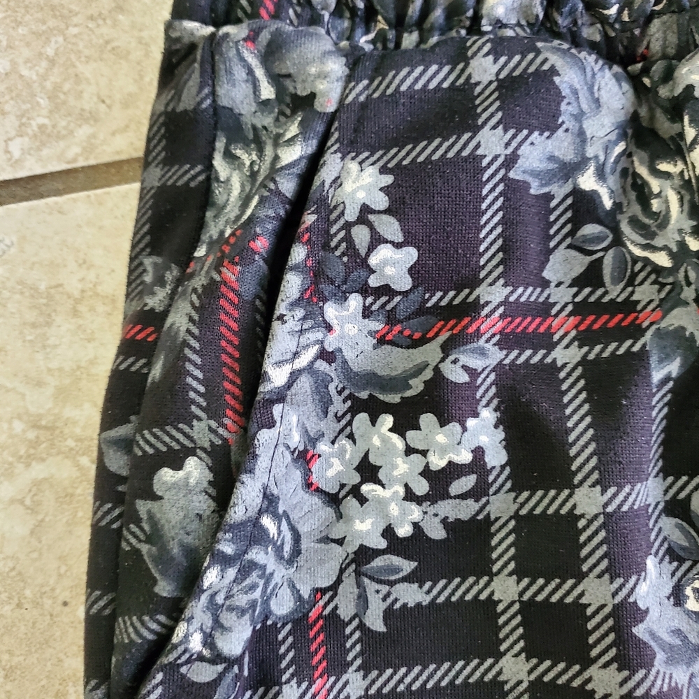 sweats - Picture 3 of 4